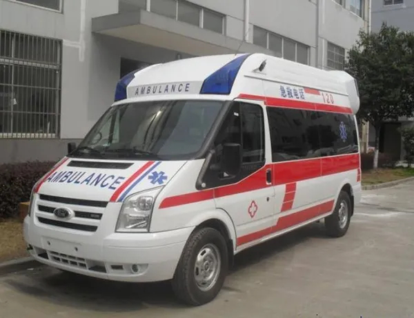 惠城区救护车长途转院接送案例